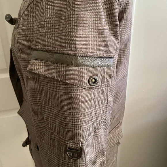 Unique Firefly Jacket - Picture 8 of 16